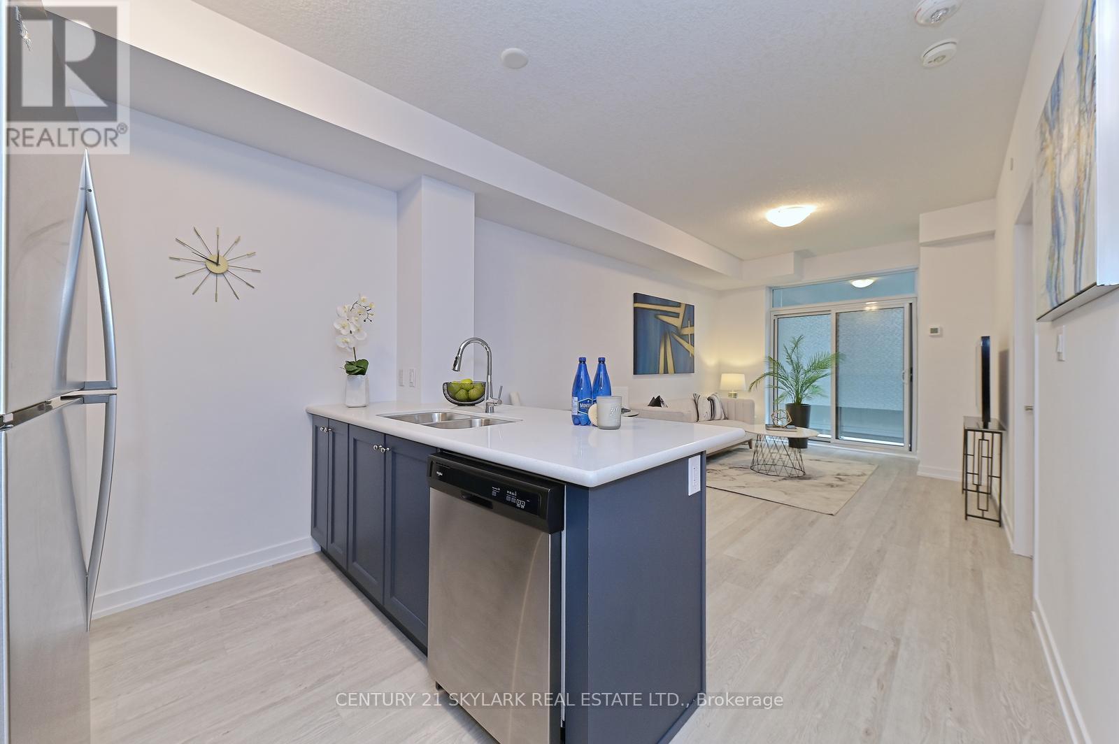 401 - 460 Dundas Street E Property Photo 11