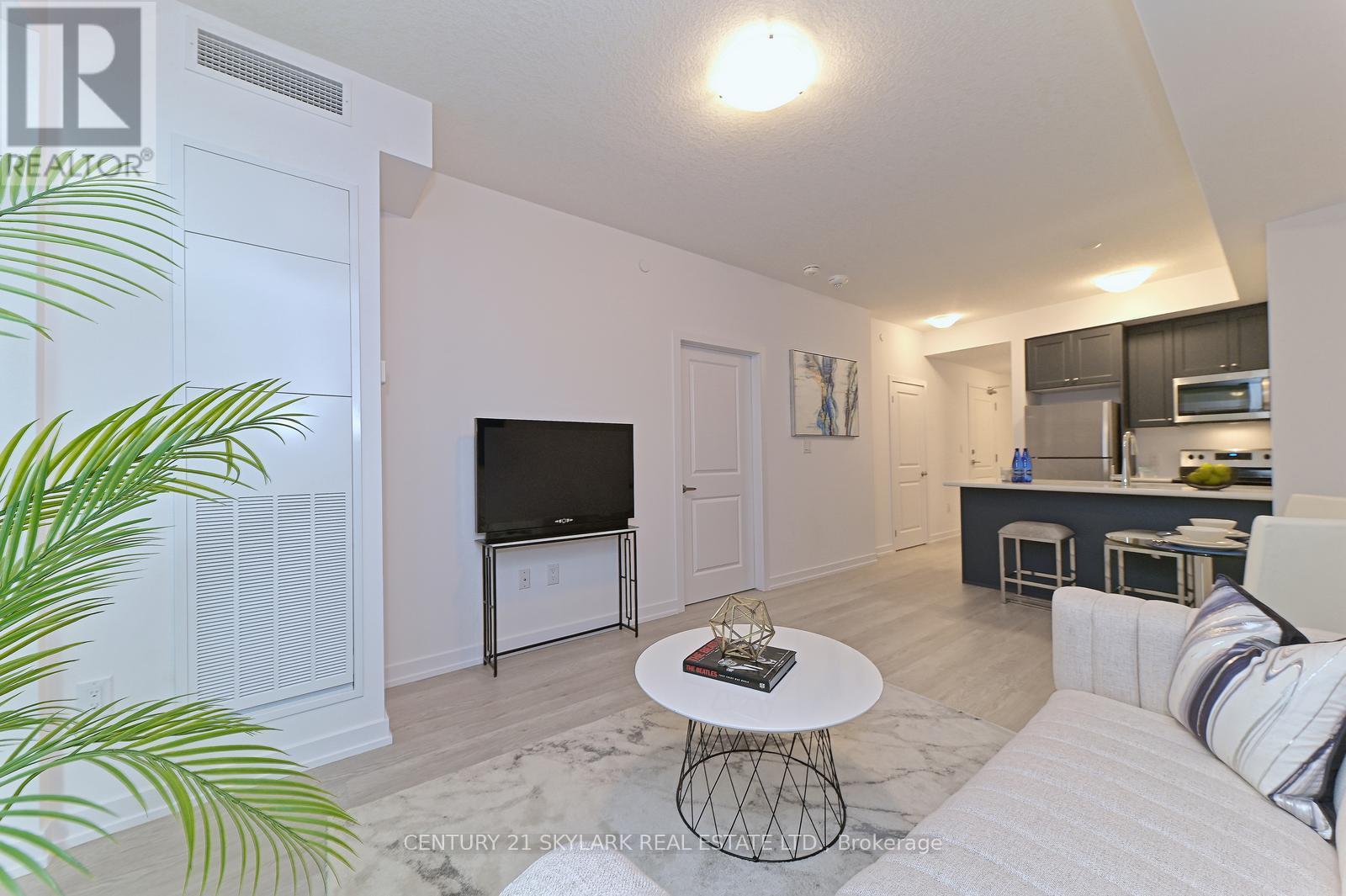 401 - 460 Dundas Street E Property Photo 19