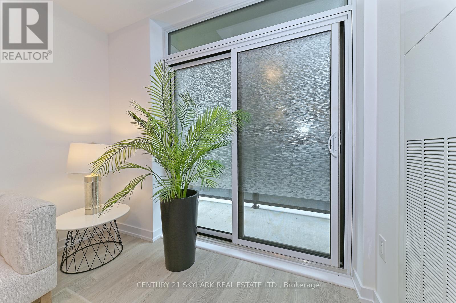 401 - 460 Dundas Street E Property Photo 22