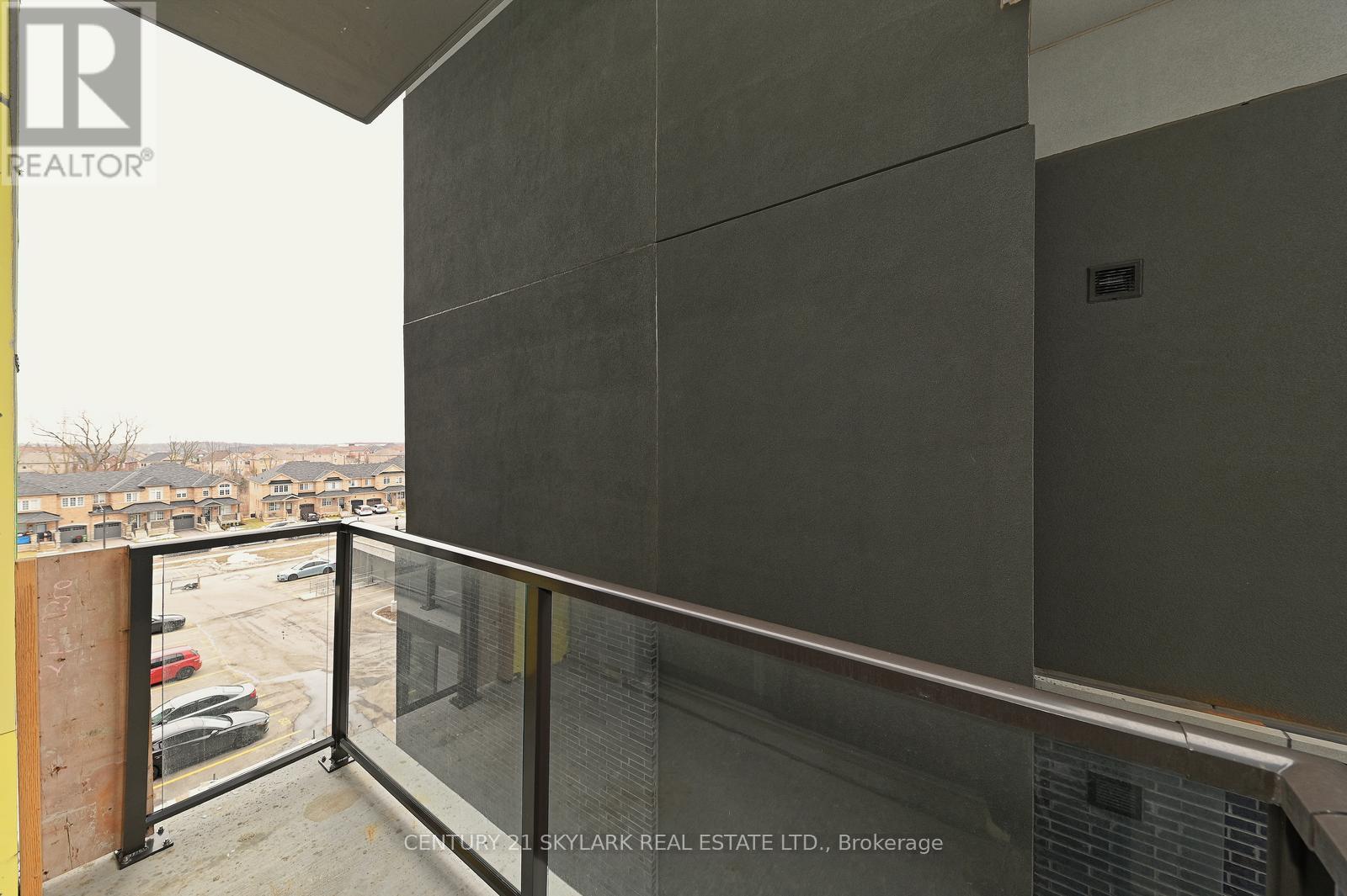 401 - 460 Dundas Street E Property Photo 24