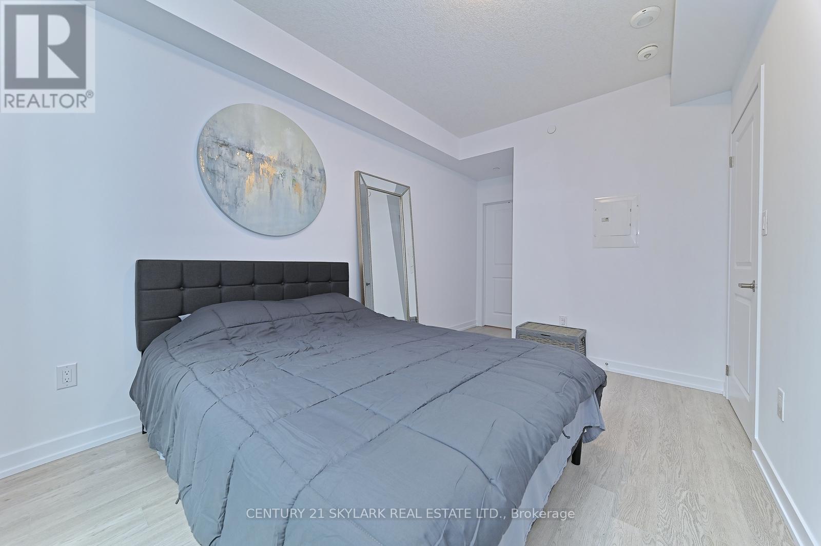 401 - 460 Dundas Street E Property Photo 28