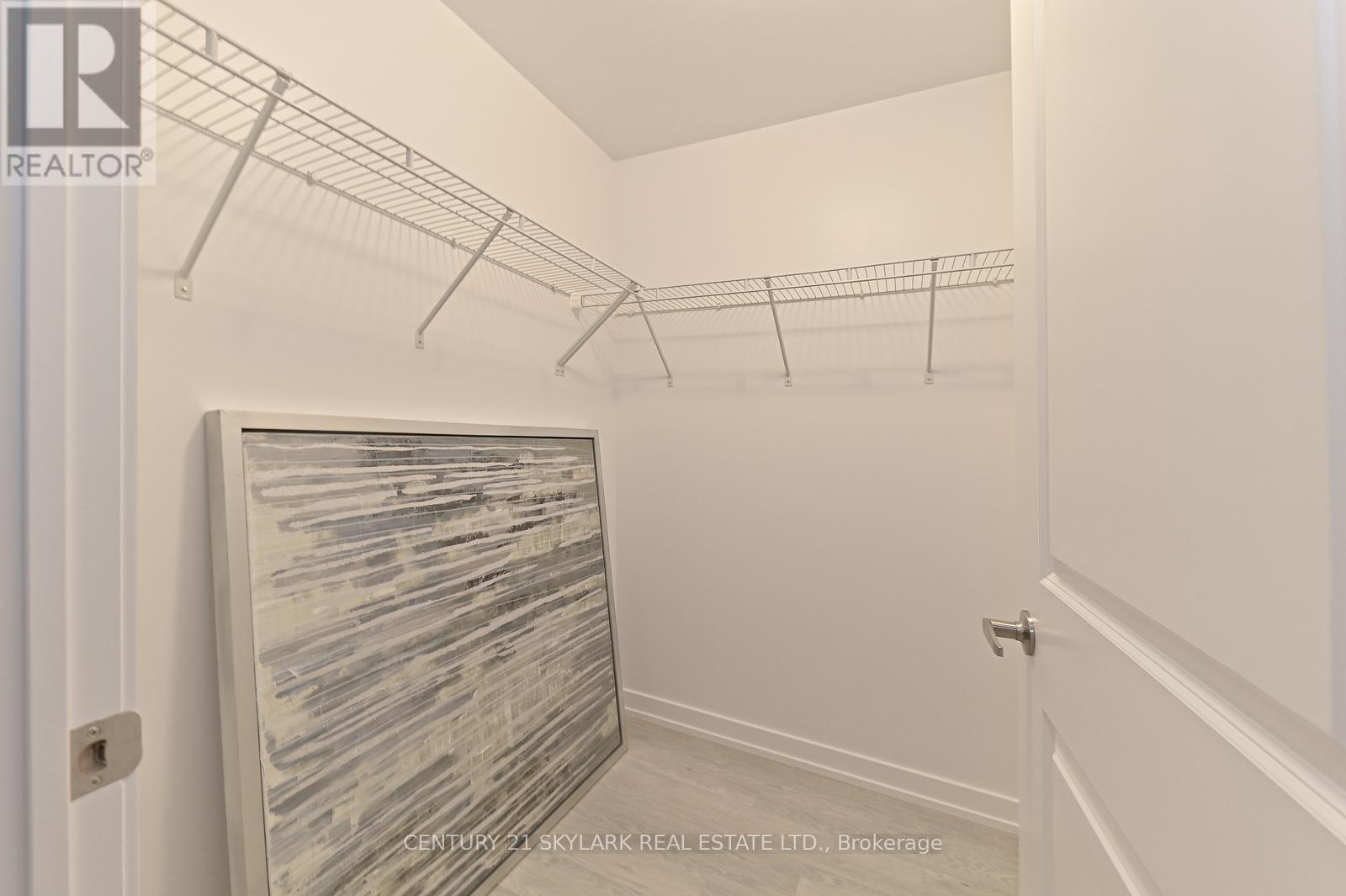 401 - 460 Dundas Street E Property Photo 29