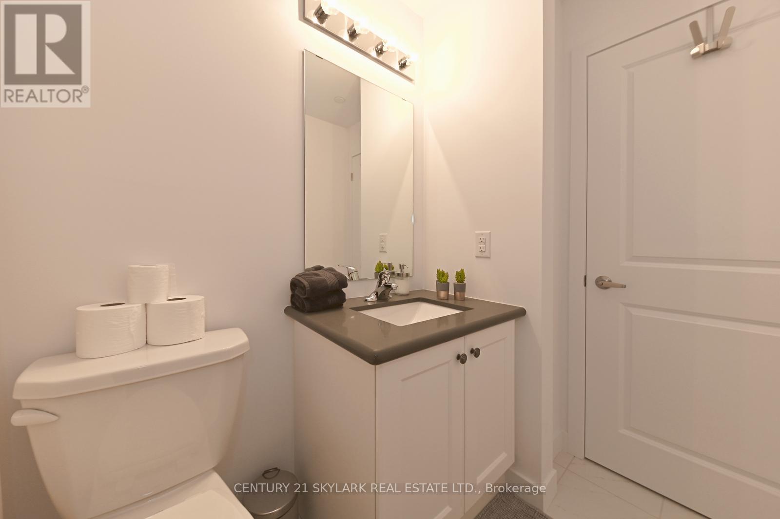401 - 460 Dundas Street E Property Photo 31