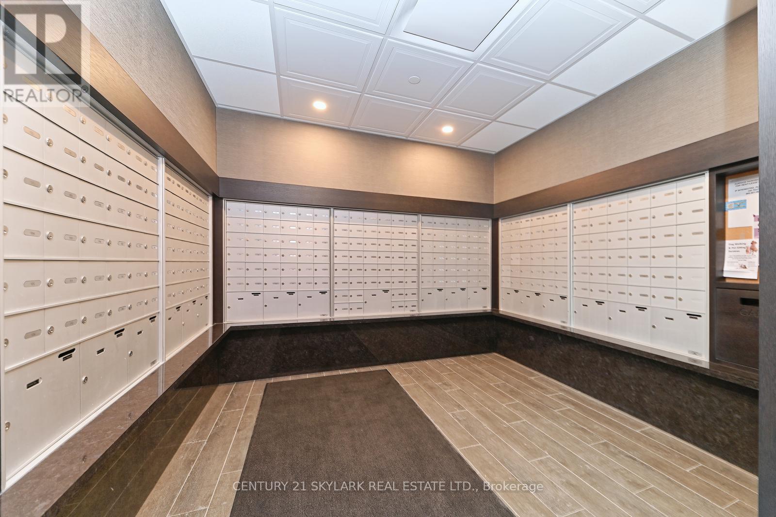 401 - 460 Dundas Street E Property Photo 34