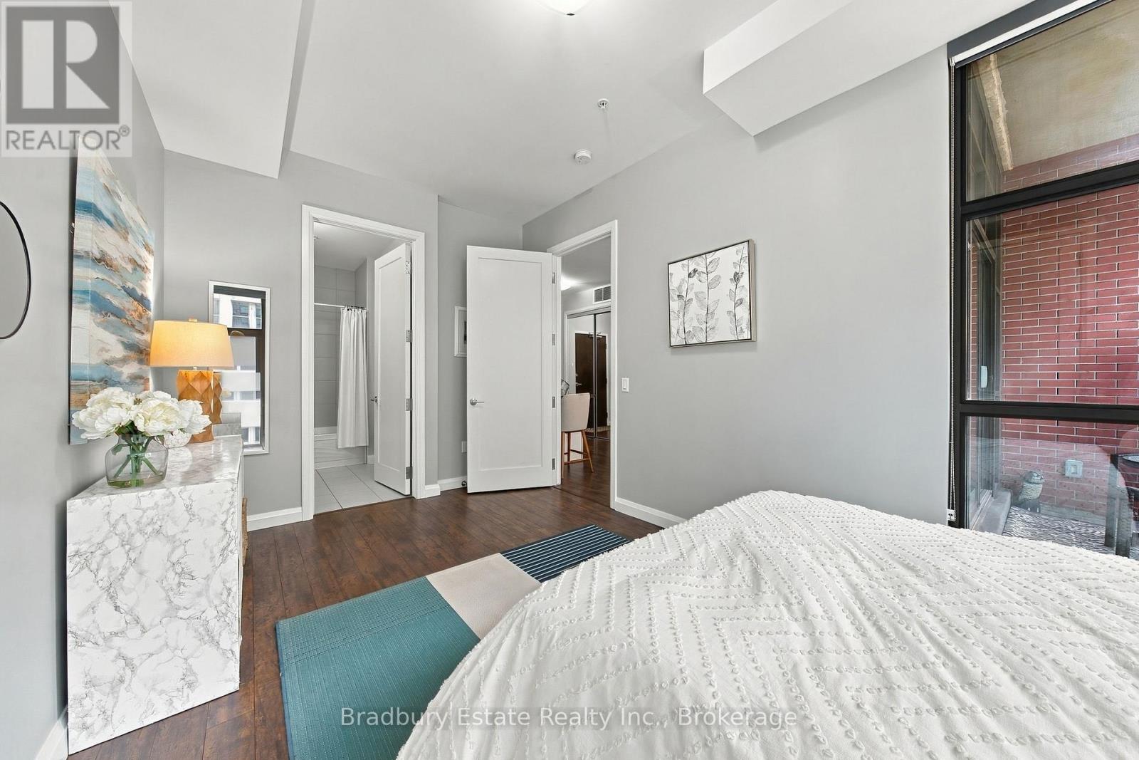 607 - 112 King Street E Property Photo 13