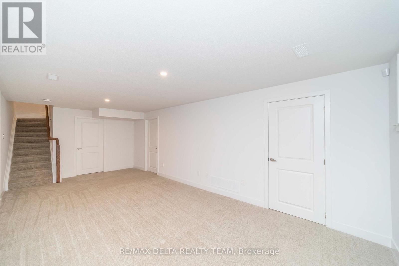 631 Knotridge Street Property Photo 23