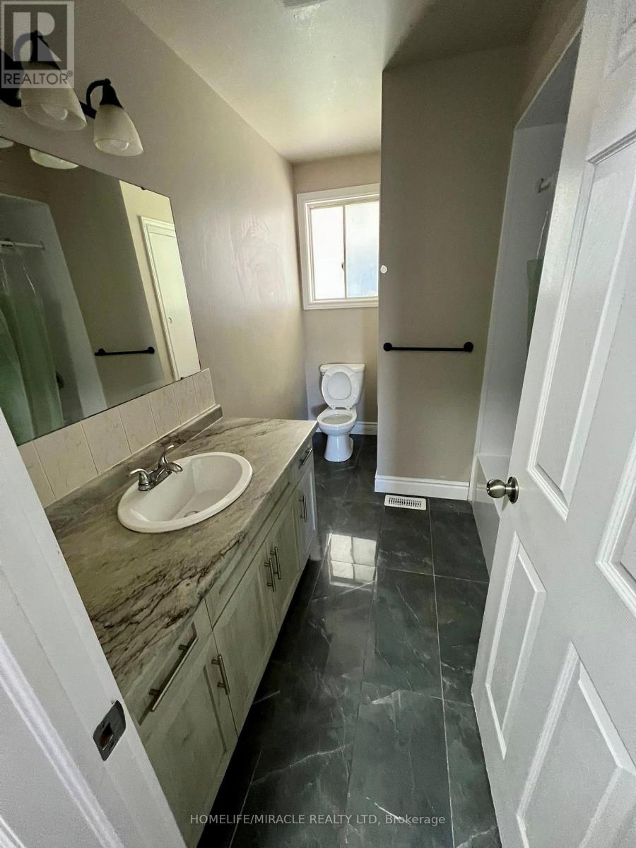 Upper - 10 Trelawn Parkway Property Photo 6