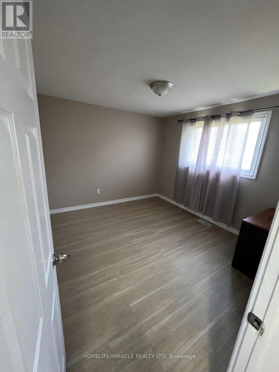 Upper - 10 Trelawn Parkway Property Photo 8