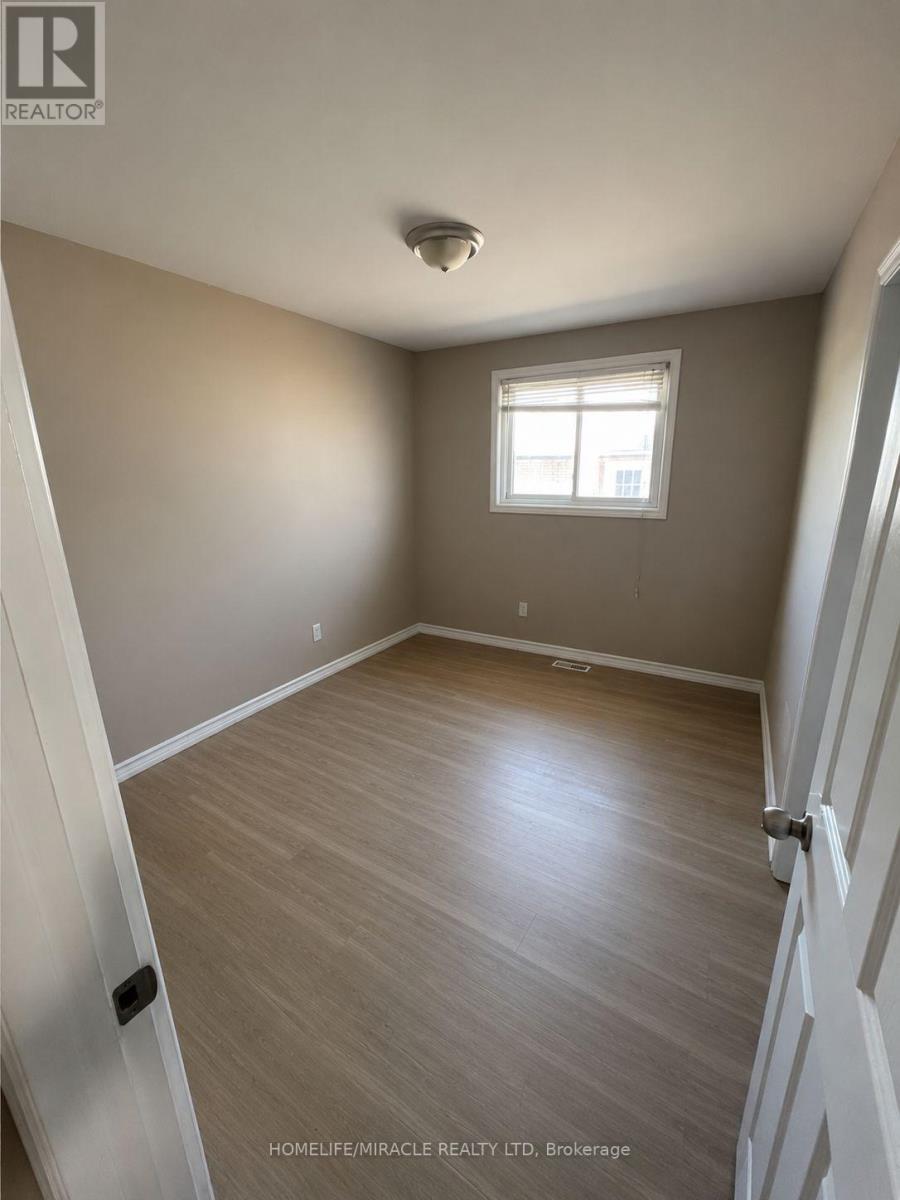 Upper - 10 Trelawn Parkway Property Photo 10