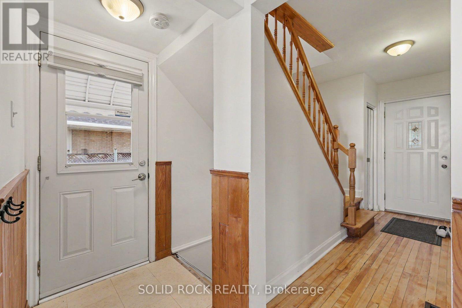 667 Alesther Street Property Photo 3