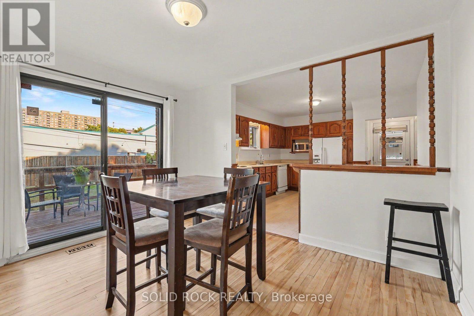 667 Alesther Street Property Photo 8
