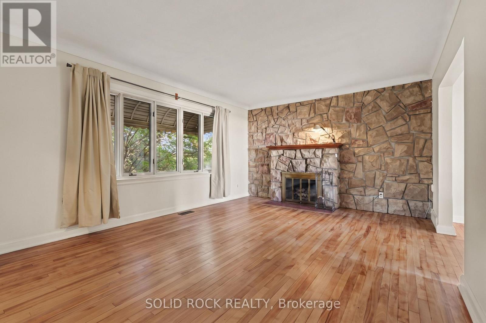 667 Alesther Street Property Photo 12