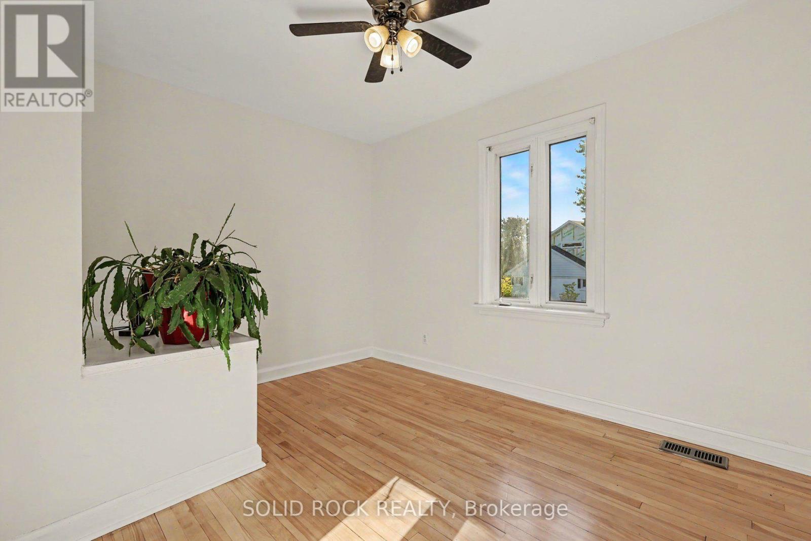 667 Alesther Street Property Photo 20