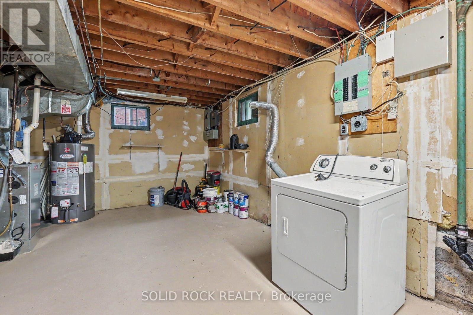 667 Alesther Street Property Photo 27