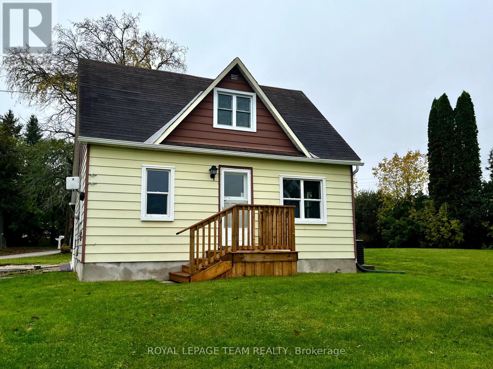 133 Enright Road Property Photo 1