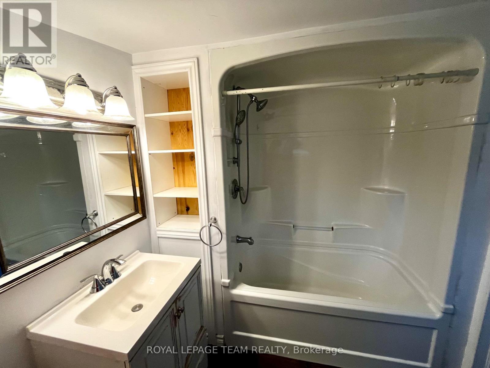 133 Enright Road Property Photo 6