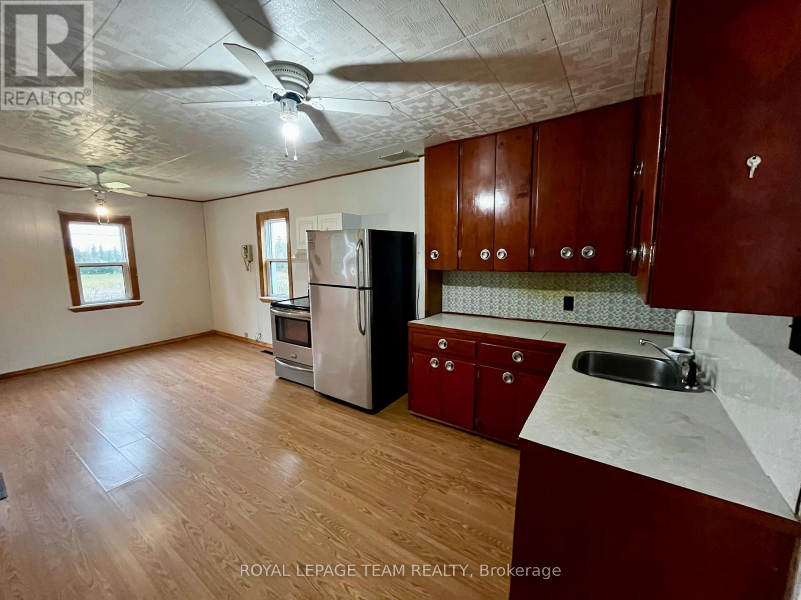 133 Enright Road Property Photo 7