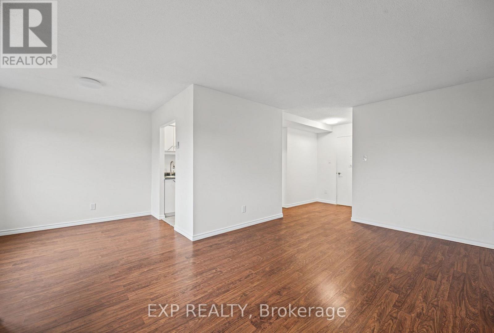 405a - 2044 Arrowsmith Drive Property Photo 16
