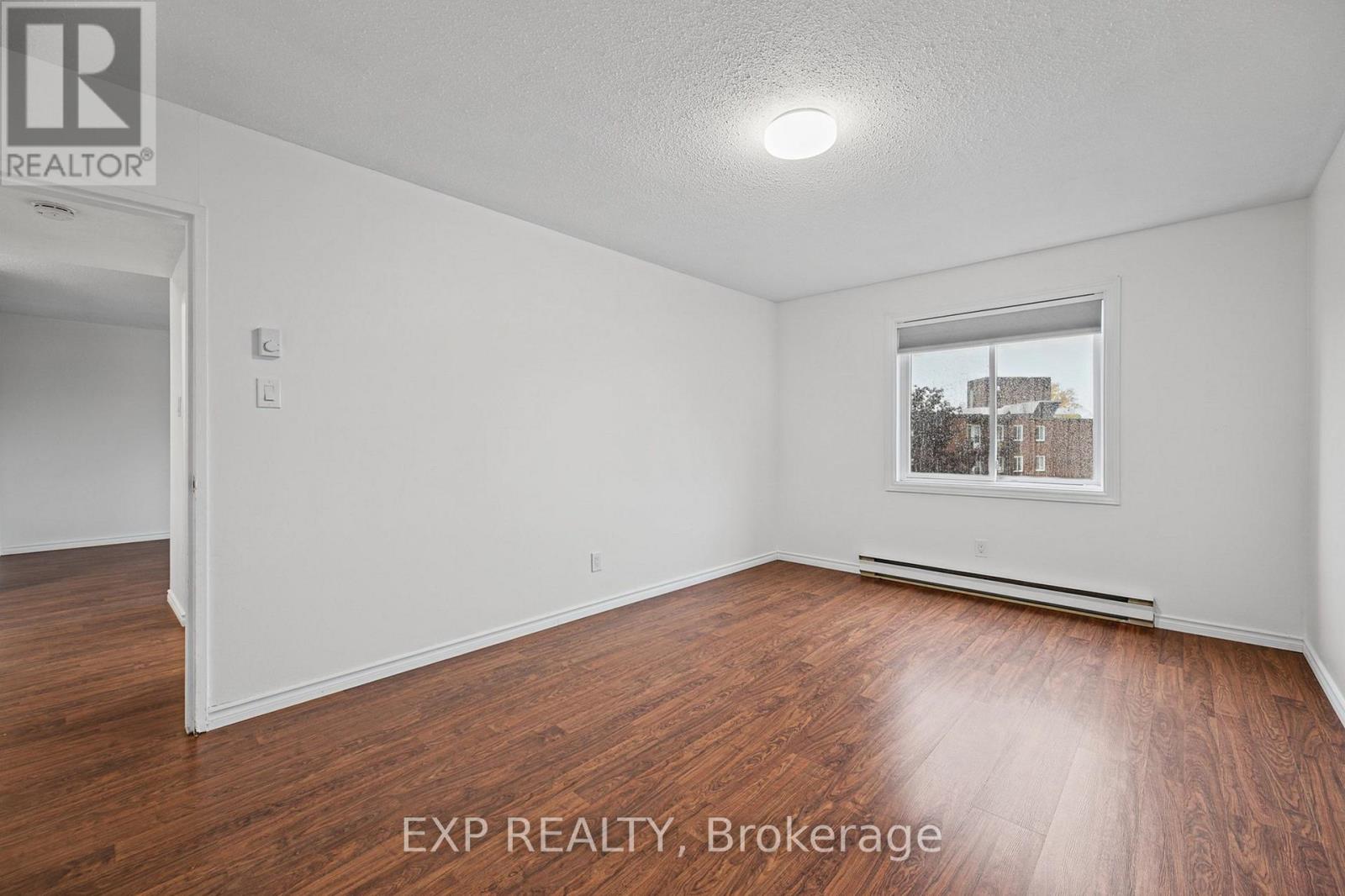 405a - 2044 Arrowsmith Drive Property Photo 25