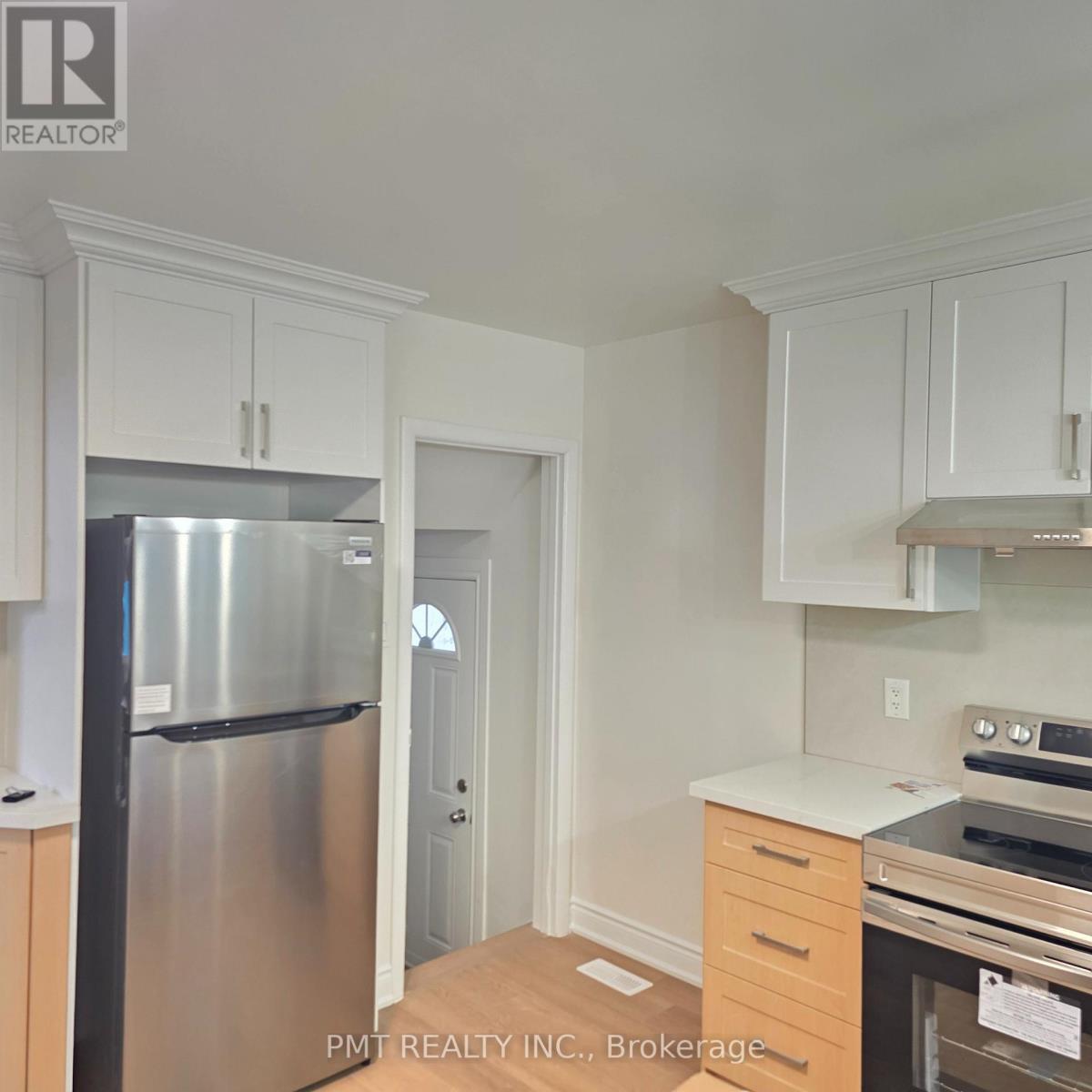 143 Elgin Crescent Property Photo 11