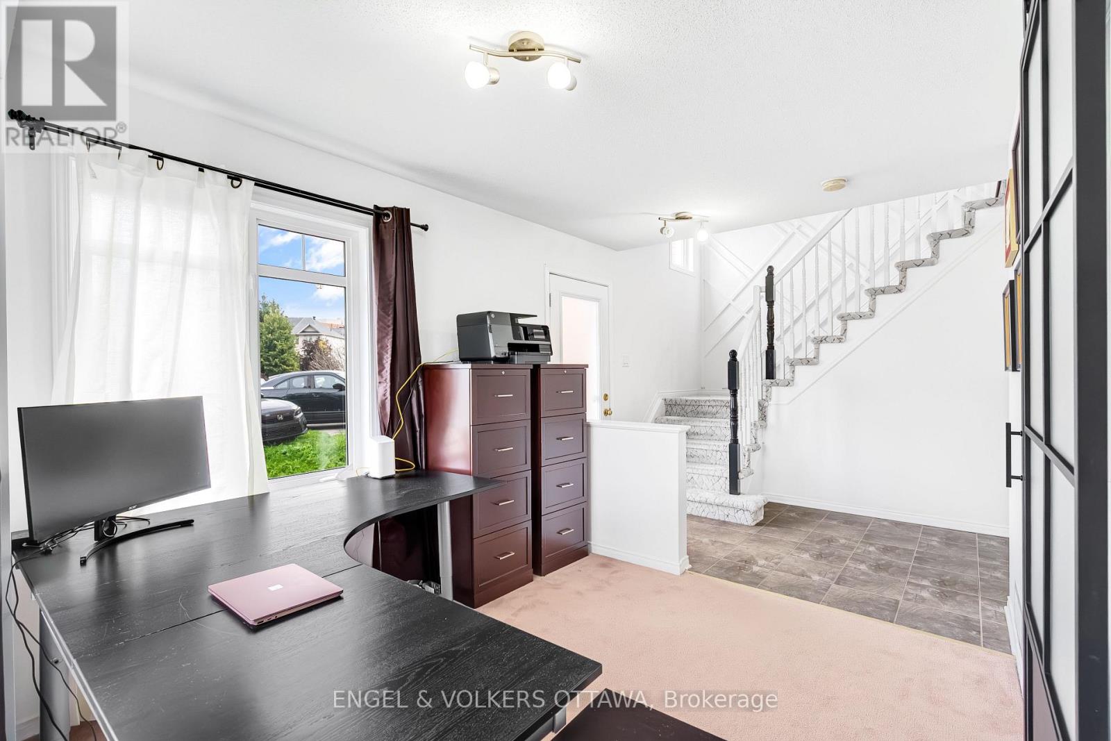290 Citiplace Drive Property Photo 6