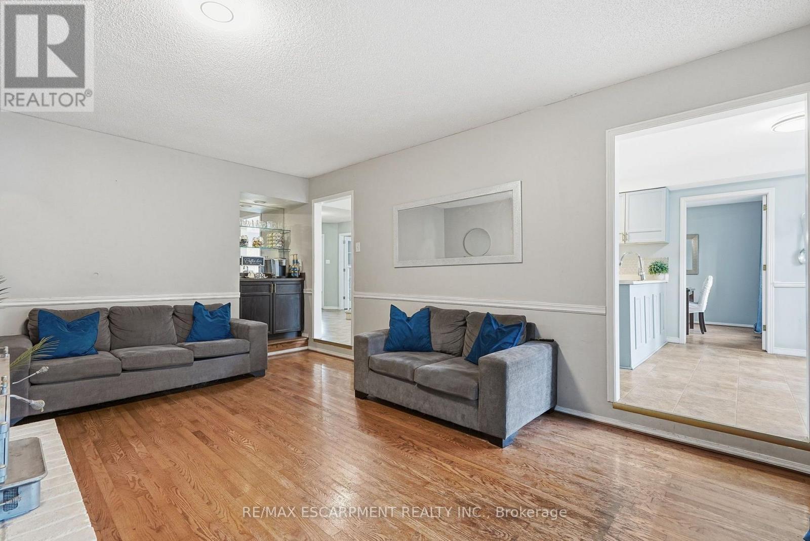 18 Rowntree Drive Property Photo 6