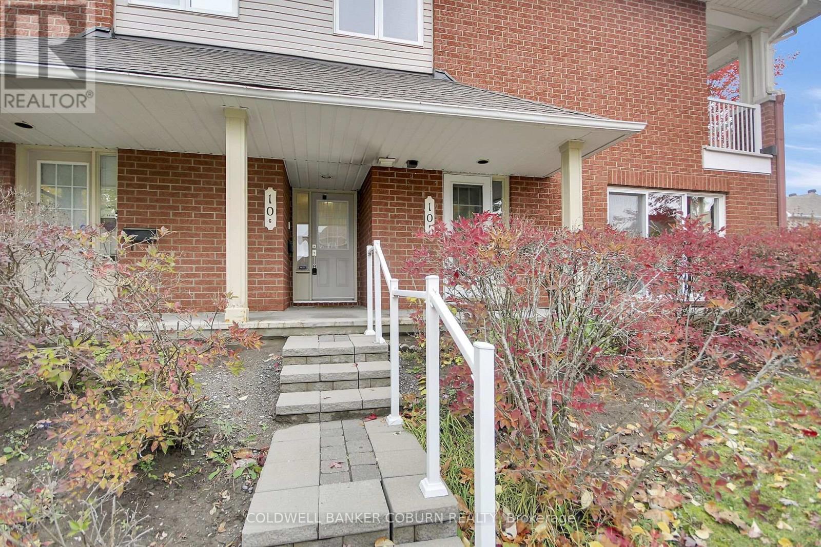 F - 10 Daybreak Street Property Photo 3