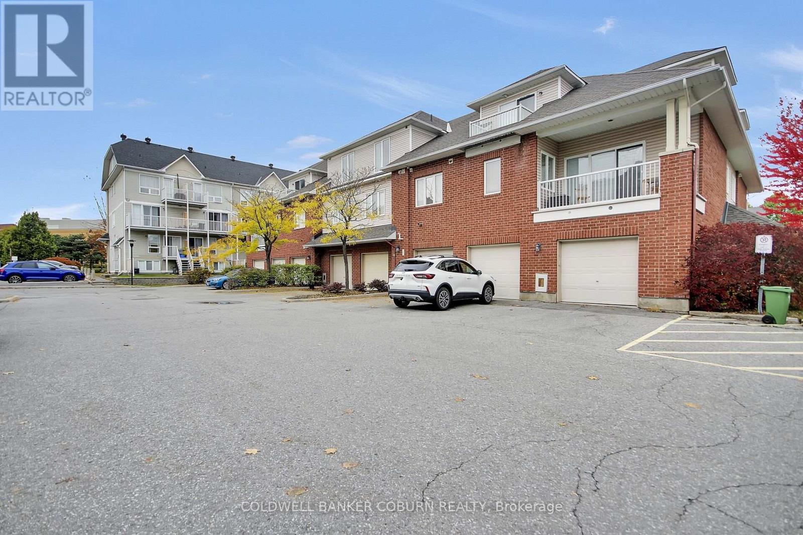 F - 10 Daybreak Street Property Photo 4