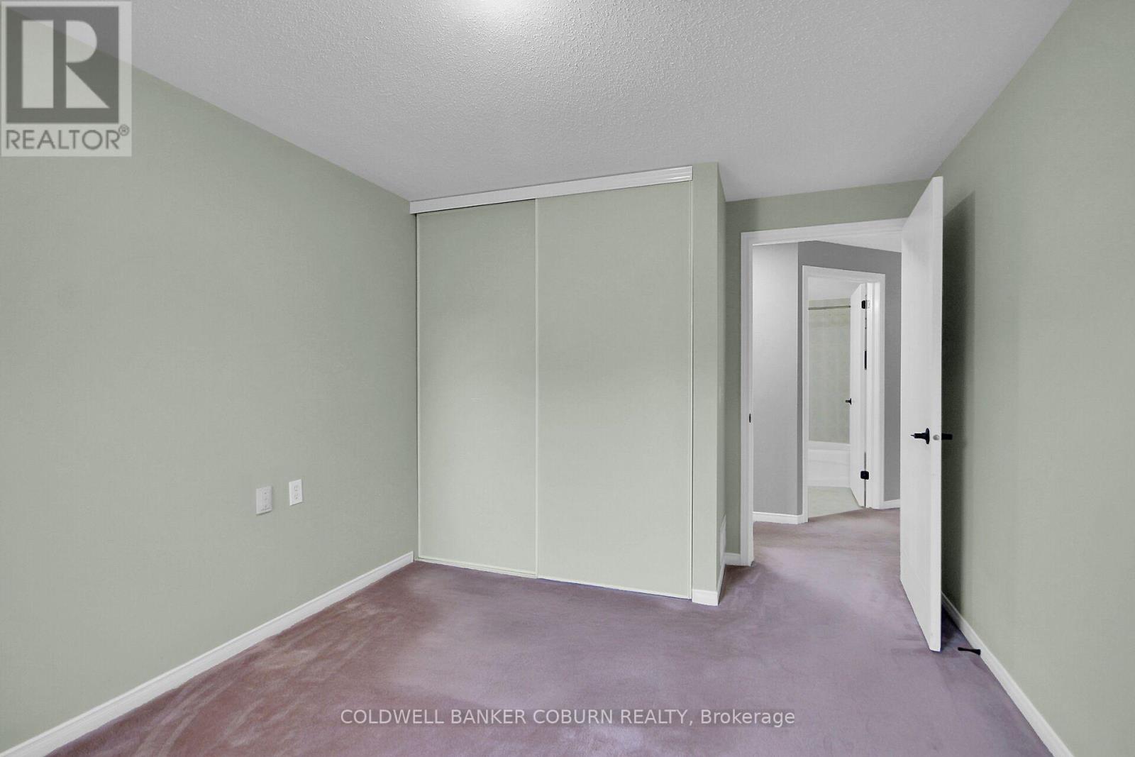 F - 10 Daybreak Street Property Photo 6