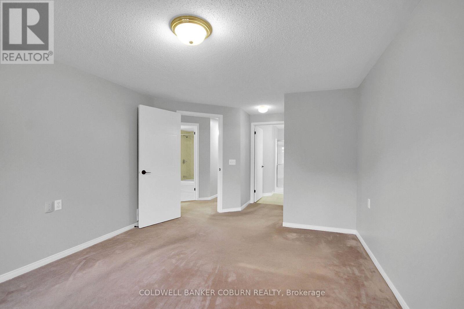 F - 10 Daybreak Street Property Photo 10