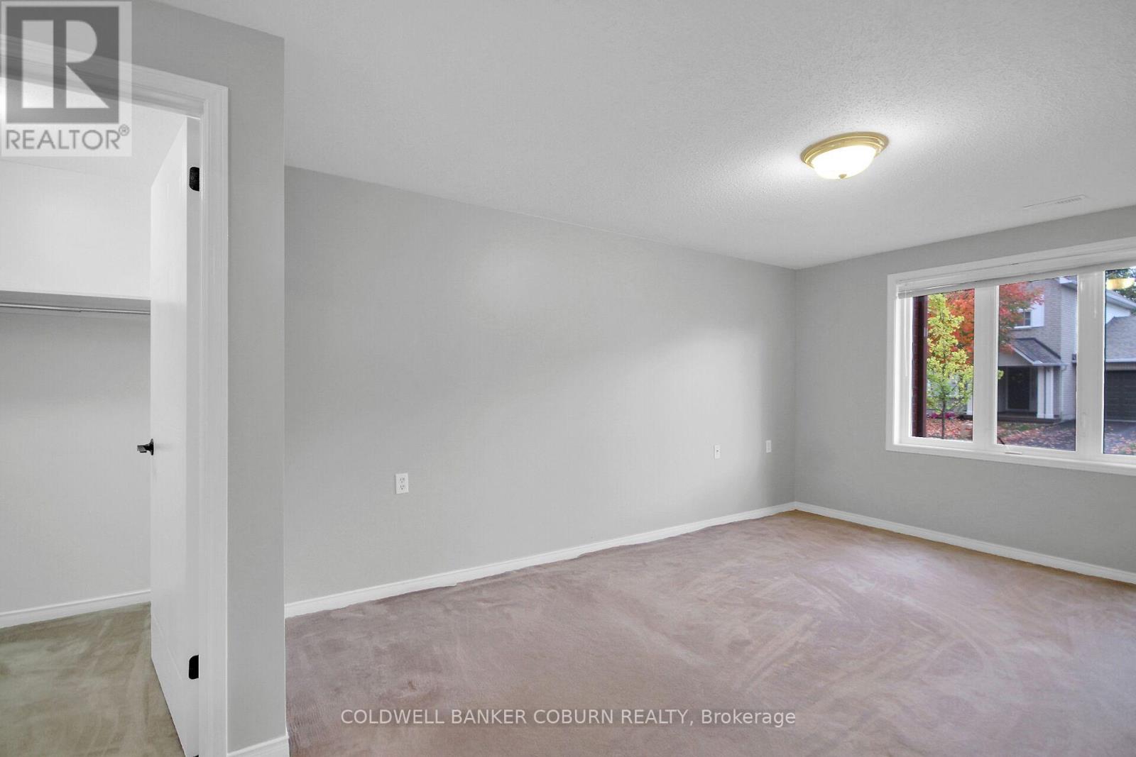 F - 10 Daybreak Street Property Photo 13