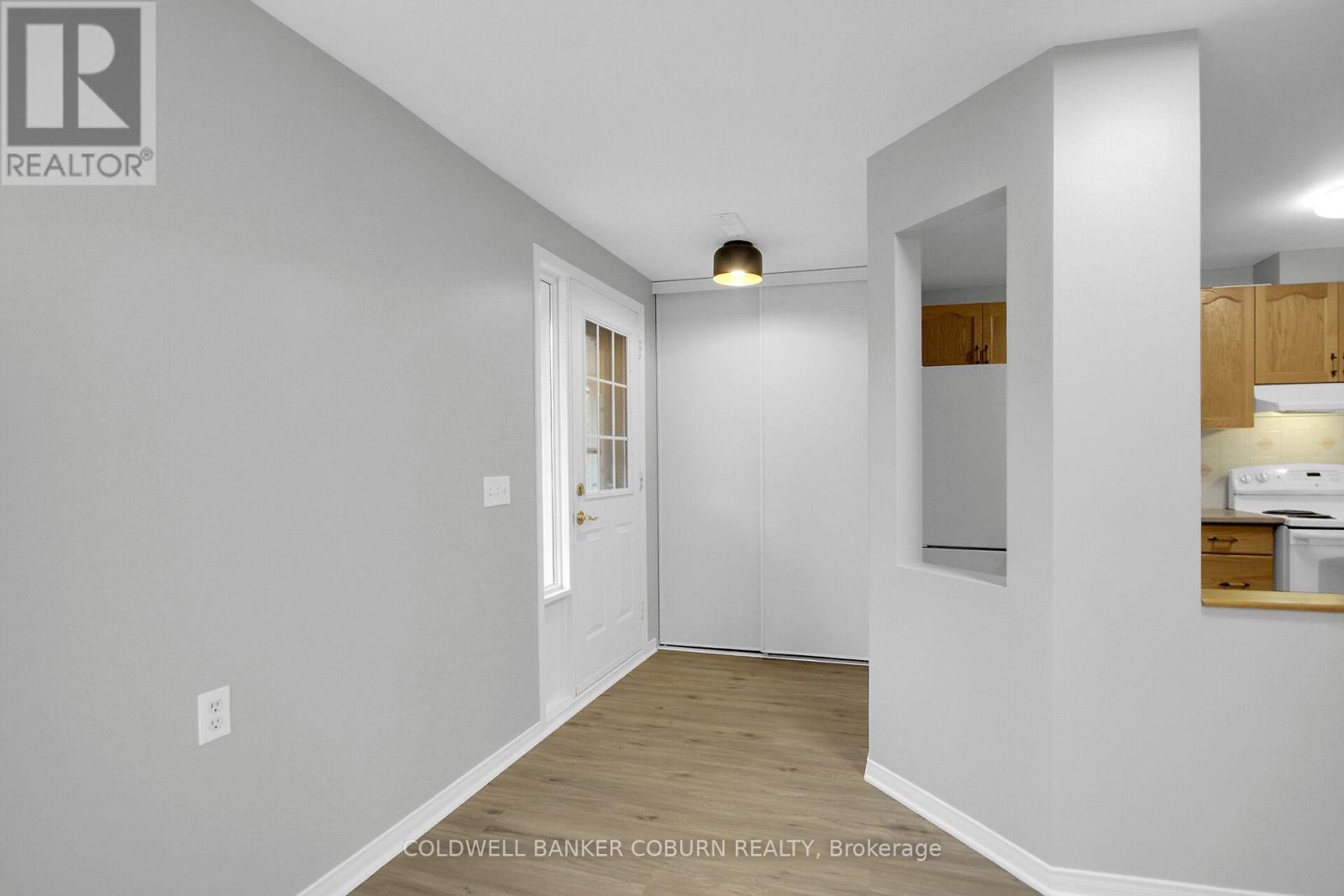 F - 10 Daybreak Street Property Photo 27
