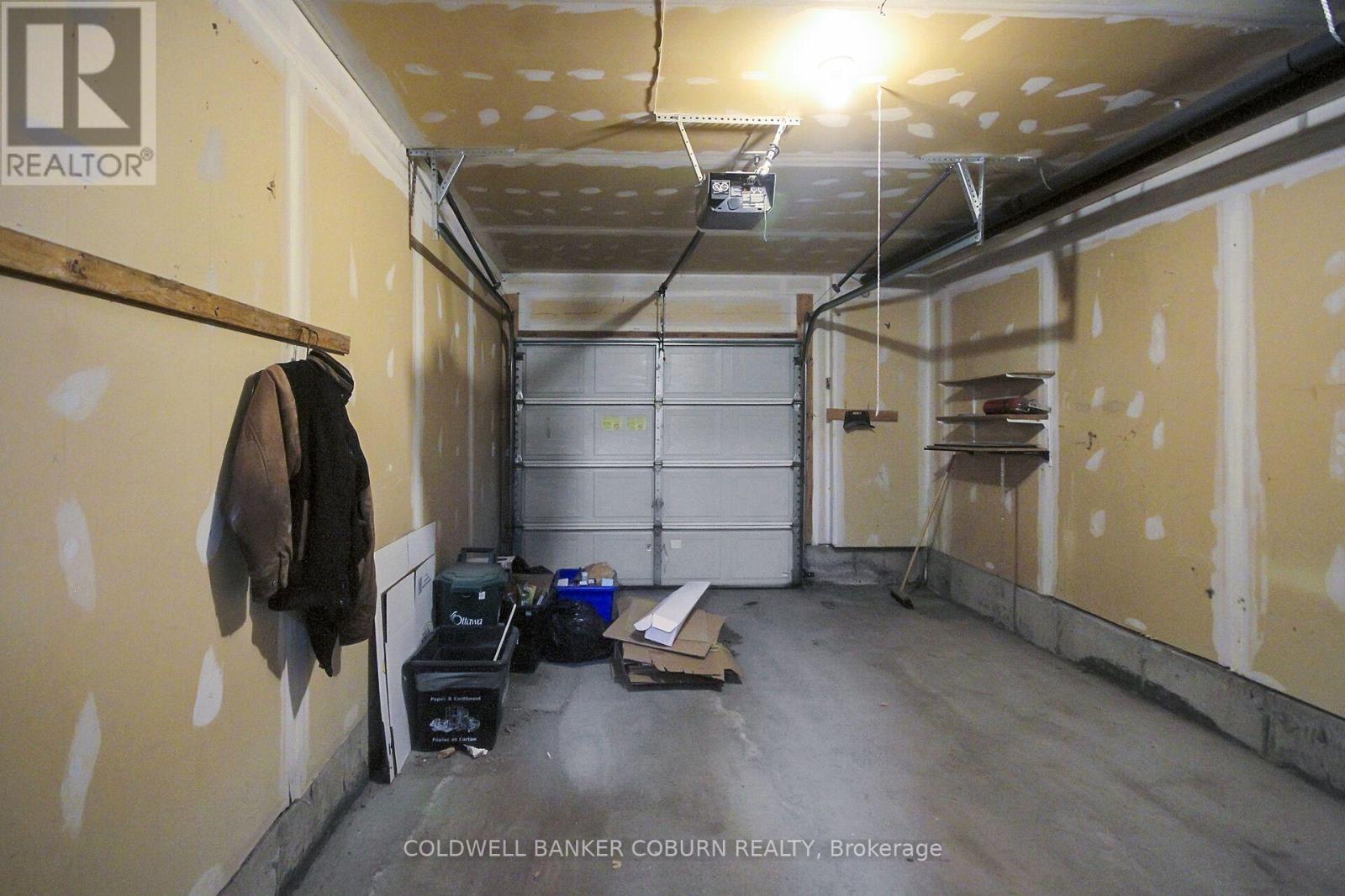 F - 10 Daybreak Street Property Photo 32