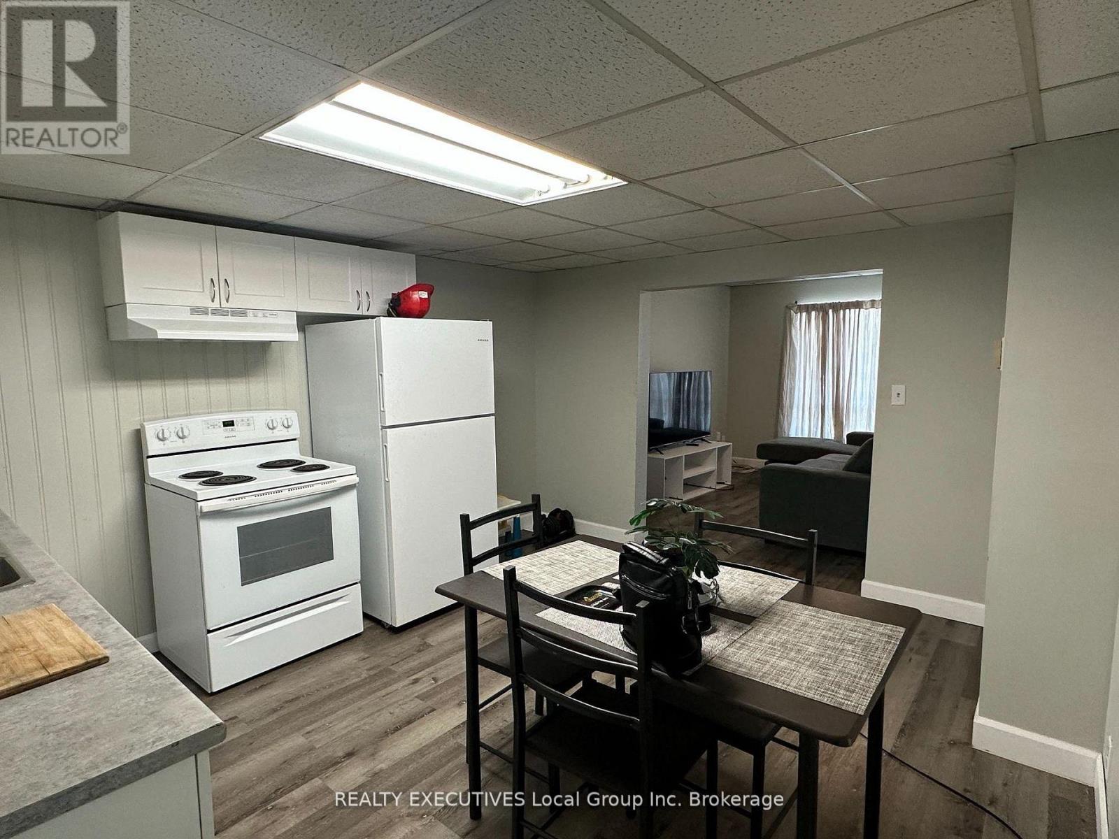 26 Spring Street Property Photo 6