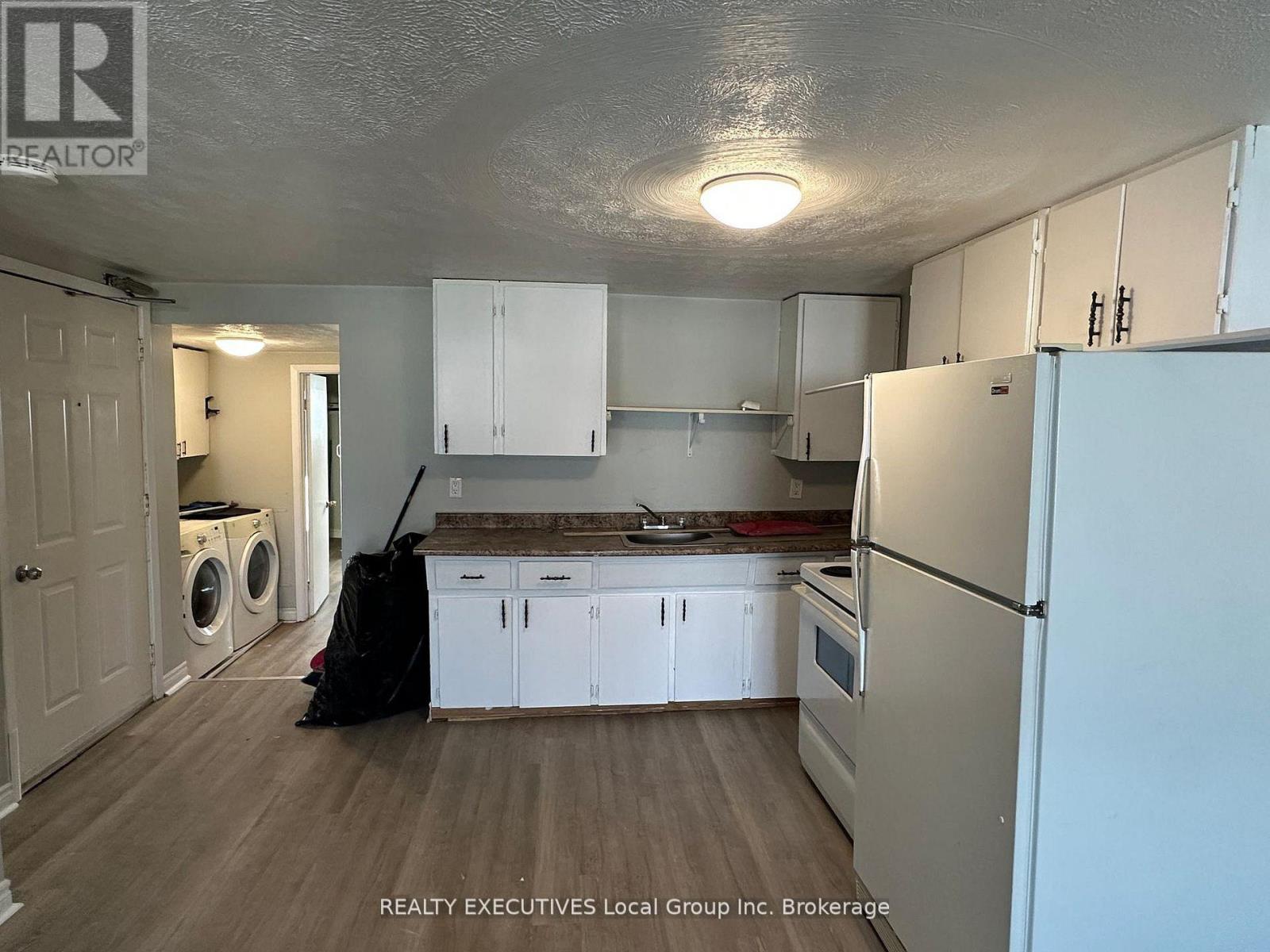 26 Spring Street Property Photo 12