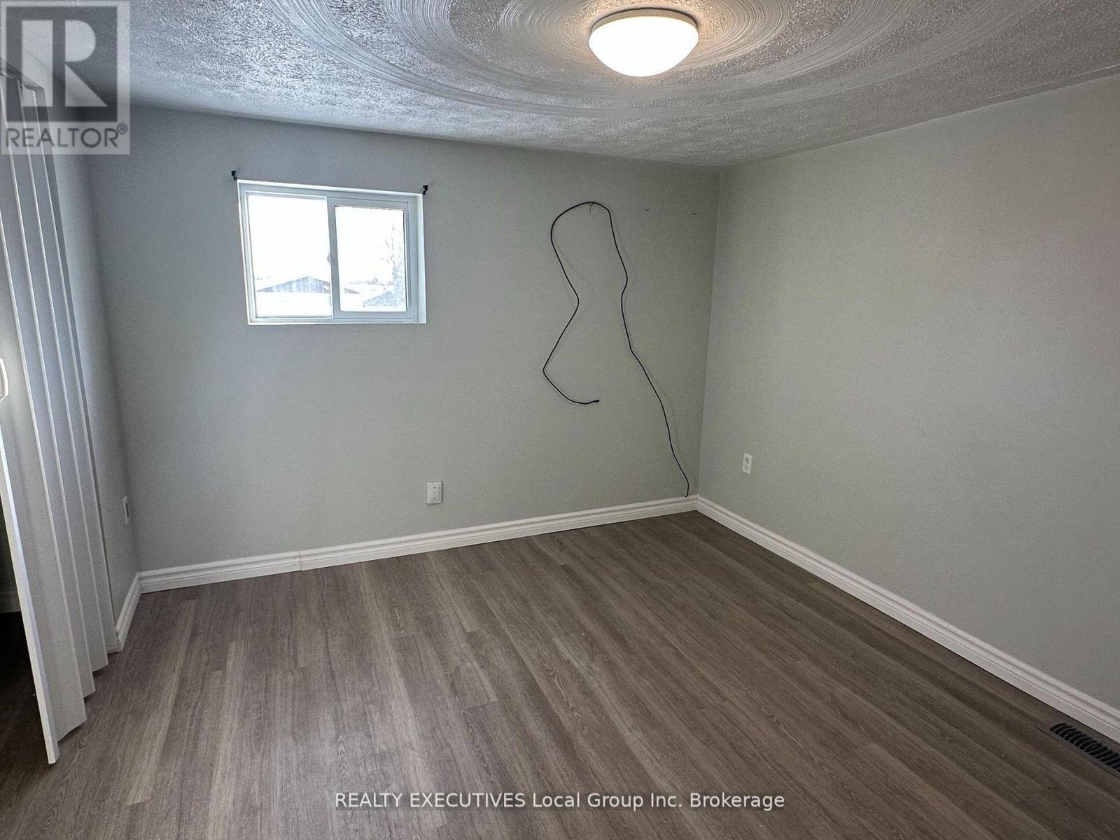 26 Spring Street Property Photo 15