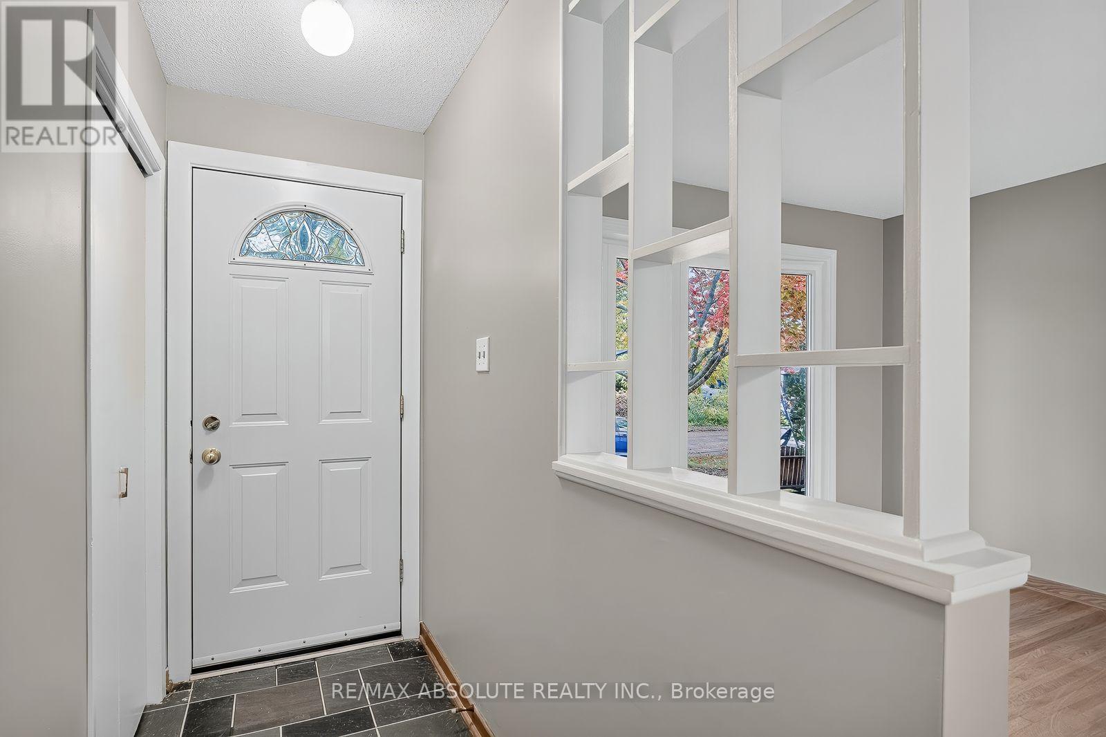 2166 Monson Crescent Property Photo 7