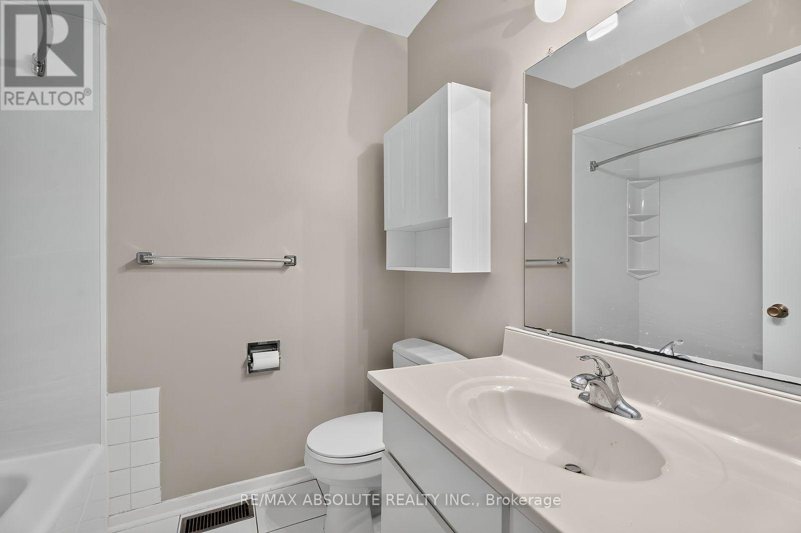 2166 Monson Crescent Property Photo 24