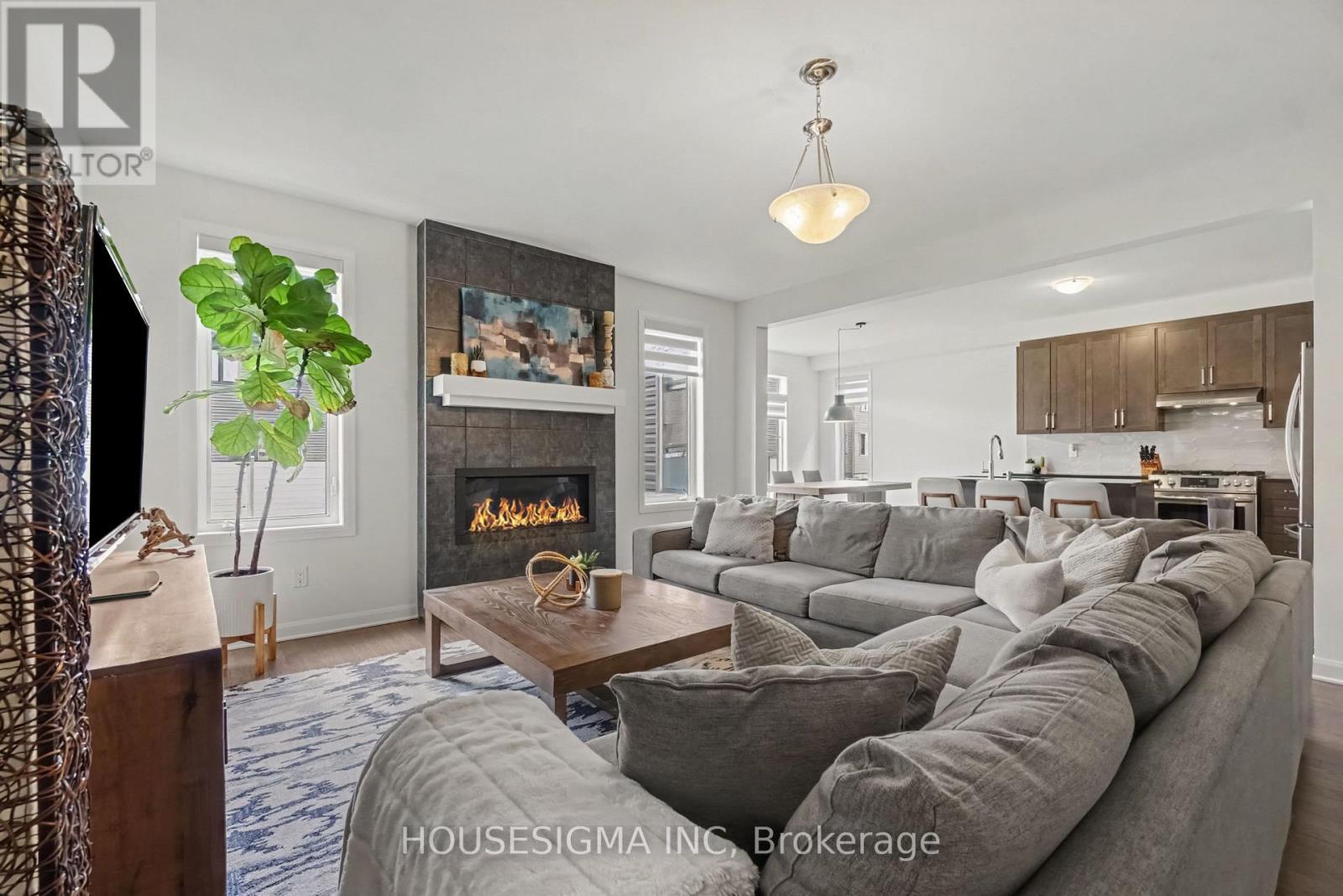 757 Shoal Street Property Photo 8