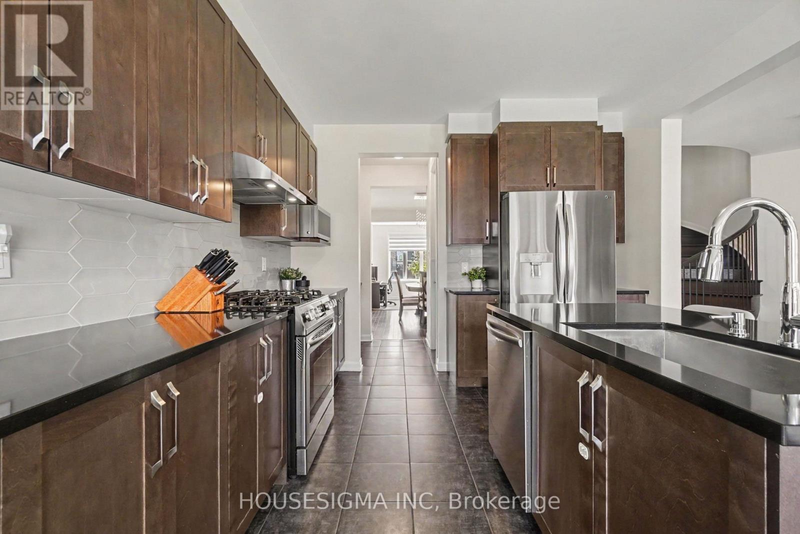 757 Shoal Street Property Photo 15