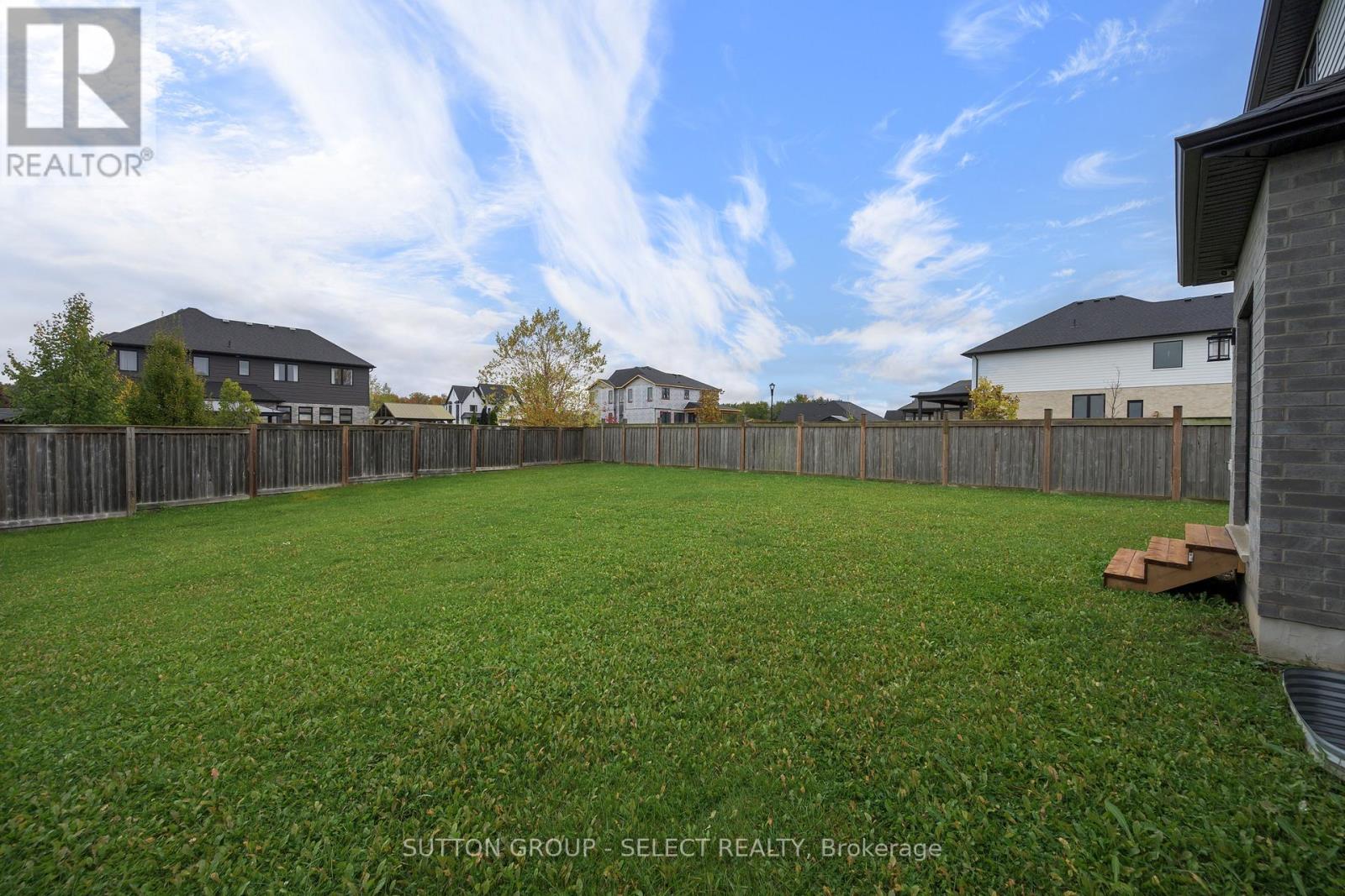 102 Timberwalk Trail Property Photo 5