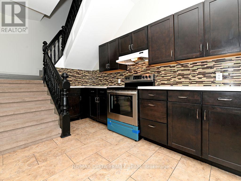 355 Bronson Avenue Property Photo 3
