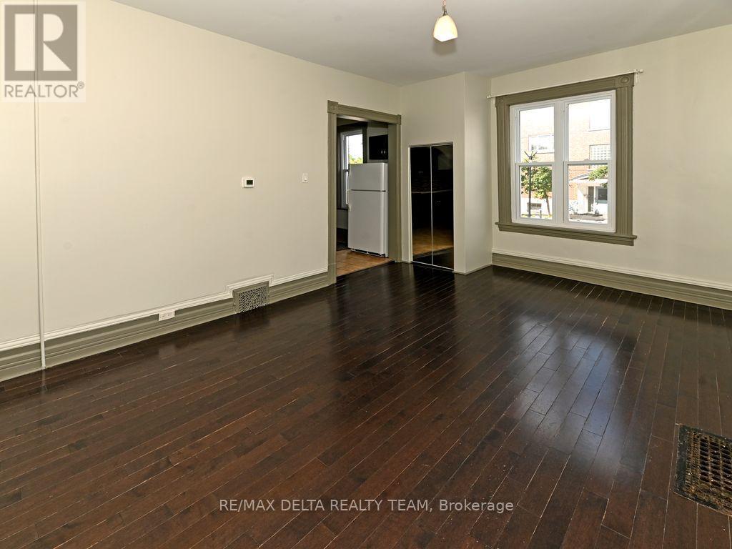 355 Bronson Avenue Property Photo 7