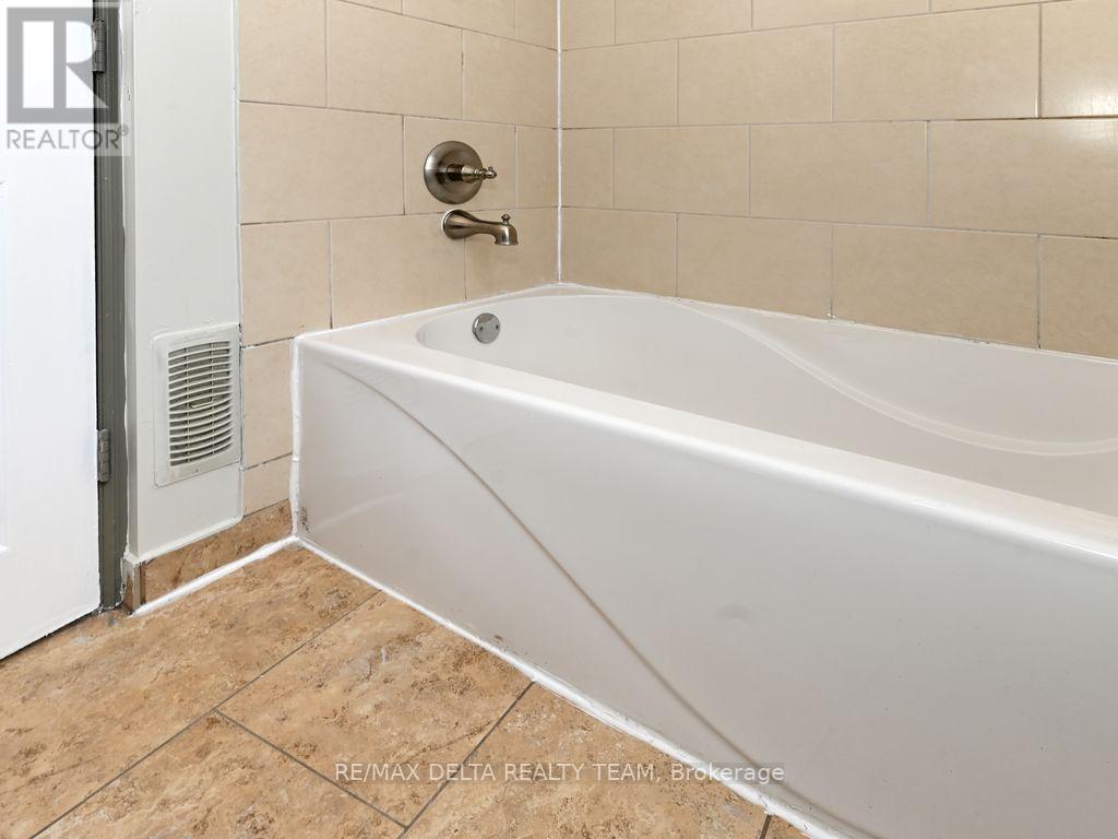 355 Bronson Avenue Property Photo 13