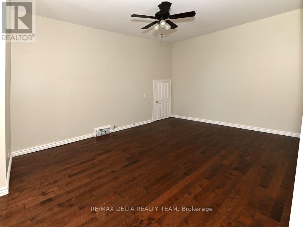 355 Bronson Avenue Property Photo 17