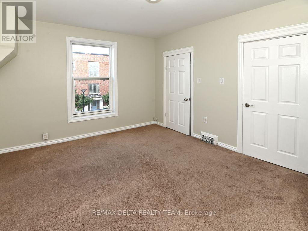 355 Bronson Avenue Property Photo 23