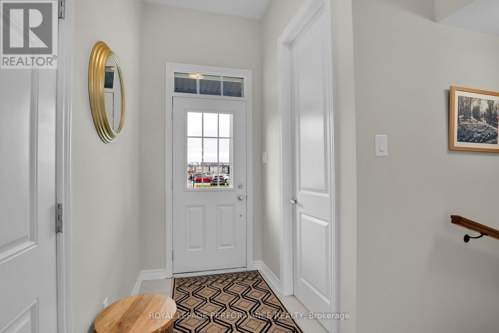 110 Main Halyard Lane Property Photo 4