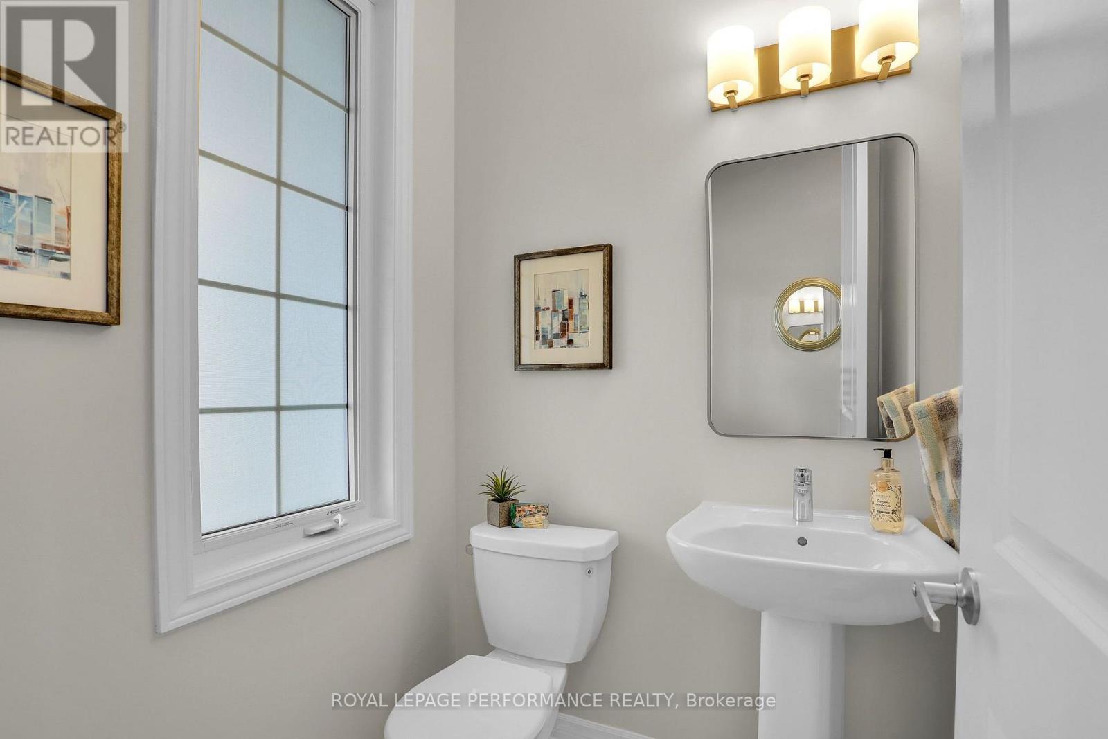 110 Main Halyard Lane Property Photo 16