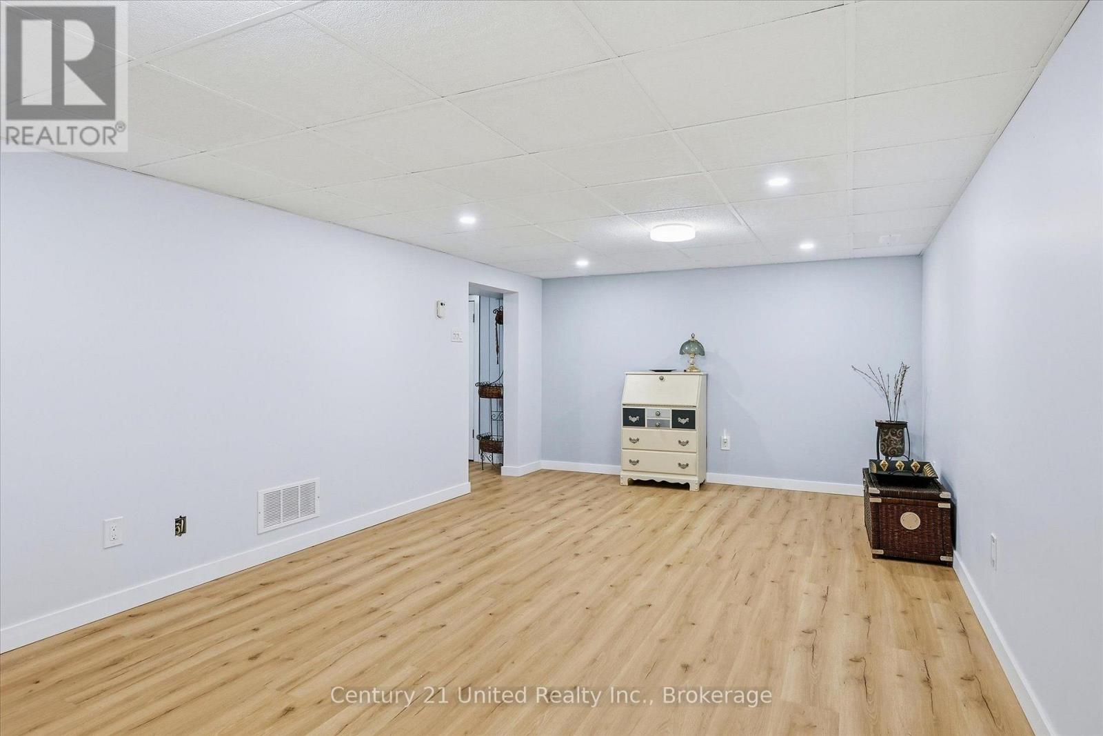 151 Elizabeth Avenue Property Photo 32