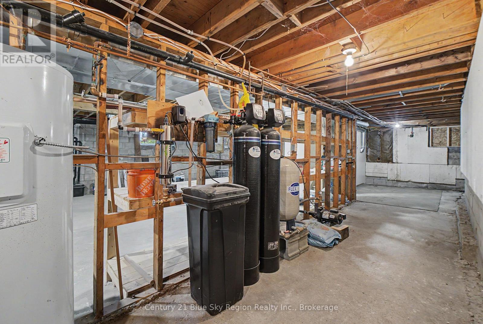 686 Laplage Road Property Photo 27
